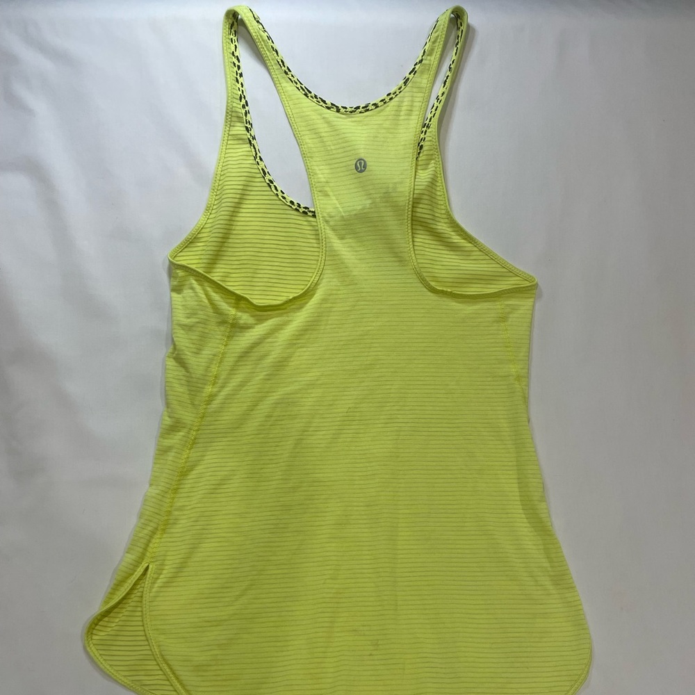 Women’s LuluLemon Active Top